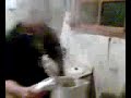 Pendejo y su hervidor - Jackass Cool