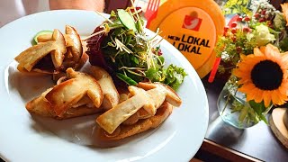 Steinpilz-Bruschetta mit Pflücksalat und Vinaigrette Steinpilz-Bruschetta mit Pflücksalat und Vinaigrette