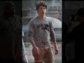 videos de Nick And Kevin Jonas Christmas Shopping At Christian Audigier