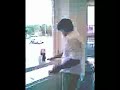 buba en su servicio social en oxxo