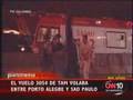 Se estrella avion brasileño en gasolinera