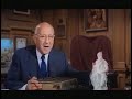 watch the complete movie on my website

http://www.freewebs.com/schuermansarnaud/bible.htm  (direct access)

or

http://www.freewebs.com/arnolder (indirect access)

directed by cecil b. de mille (1956). 
charlton heston as moses and yul brynner as pharao.
second edit of the 10 commandments (his first 10 commandments he did in 1923).