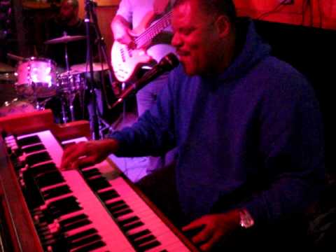 shawn brown - One of the country's finest Hammond B3 players and a great singer too. The power had just gone out while he was going to solo. This is part two.