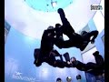 Indoor skydivers tarten zwaartekracht (Sportsplaza.com)