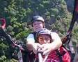 pitchuita saltando de parapente