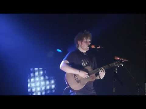 06.03.12 - Ed Sheeran playing the 10th song of the night in Hamburg. Click here to watch the playlist of the entire gig: http://www.youtube.com/playlist?list=PL77E4CC35...