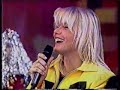 Xuxa recebendo o carinho de seus fãs no XuxaPark - 1998