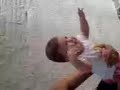 ISADORA SORRINDO