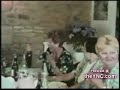 سخافات النساء واحراجاتهم