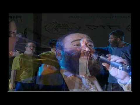 Shlomo Simcha sings at Chazak 14 Concert