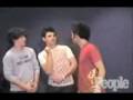 videos de Jonas Brothers Audition Tape For Disney Channel! [2006]