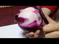 もものすけを剥く　(野菜のかぶ)