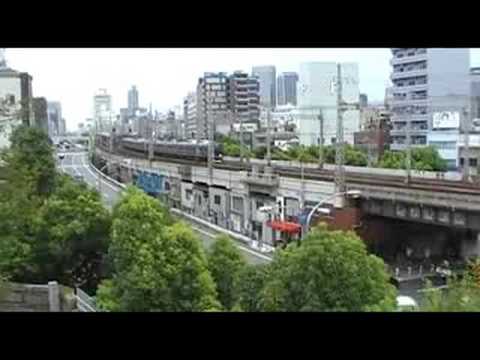 JR元町駅を発車する207系