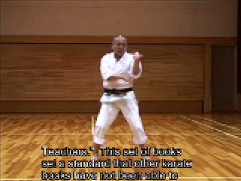 Tadahiko大塚のGOJU-流沖縄の空手カタ#6