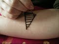 Arcahenna, technique du damier