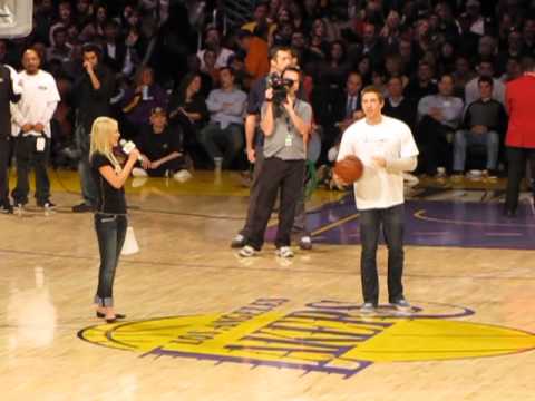 Los Angeles Lakers Fan $165,000 Half Court Shot