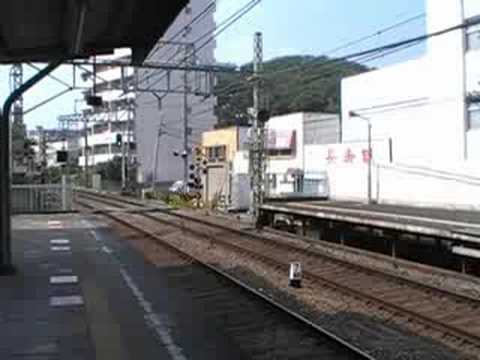 京急2100形2101編成通過