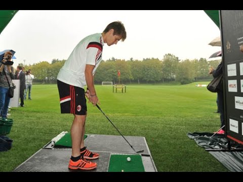 Montolivo e Albertazzi per Milan Foundation Charity Golf Challenge | AC Milan Official Montolivo e Albertazzi per Milan Foundation Charity Golf Challenge | AC Milan Official