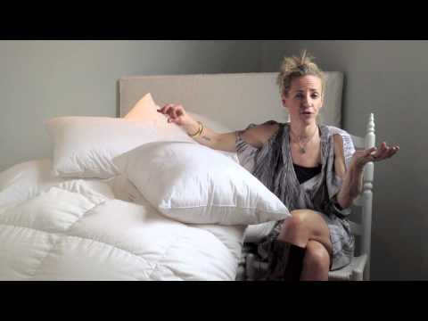 how to whiten a yellowed quilt