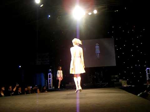 MOi modelling Tommy Hilfigher!