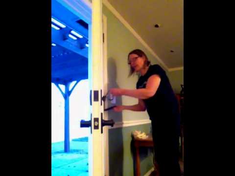 how to attach resistance bands to a door