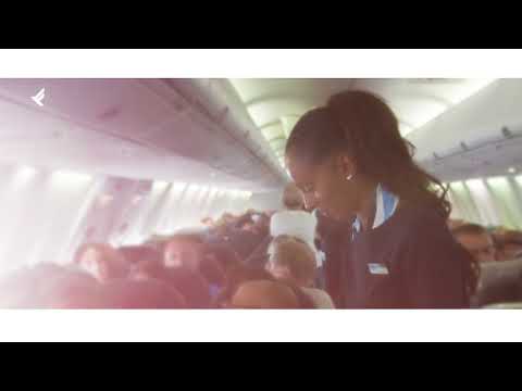 Crewlife - ein Arbeitstag von Flugbegleitern und Piloten