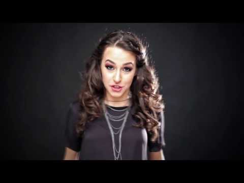 redclovermedia - Ascult-o pe Miss Mary aici: http://bit.ly/1d6F139 Cumpara melodiile tale preferate aici: http://bit.ly/1buGIZ2 Social: https://www.facebook.com/MissMaryOfficial https://www.facebook.com/RedClover...