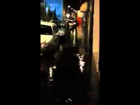 Pioggia a Pontedera nella notte tra il 21 e il 22 luglio 2014 (2) - video di Gimmy Scatassa 