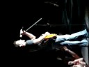 Gary Allan learning how to bend