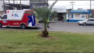 Choque entre camión y vehiculo por pasarse el alto - Curva texas, Tampico
