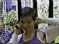 Bjork shows her tattoo (interview) Bjork shows her tattoo (interview)