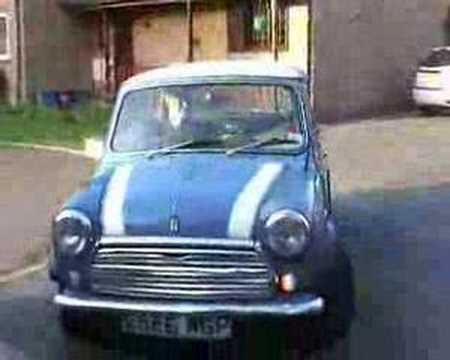 YouTube: MINI