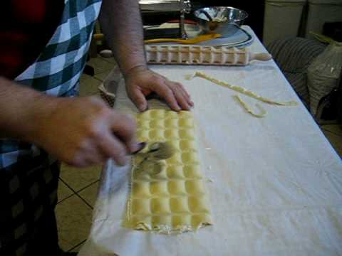 Easy Ravioli making with a Checkered Pin