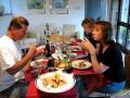 Kurt & Marcy Smith dine at the Ging's House.