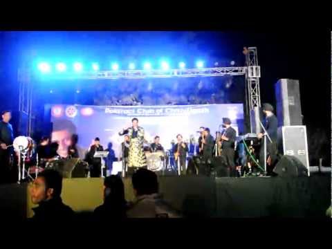 Rotaract Club of Chandigarh-Harbhajan Mann Live@ PU-  Heartline 2012.AVI