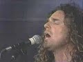 maná   hundido en un rincón  cuando los angeles lloran 