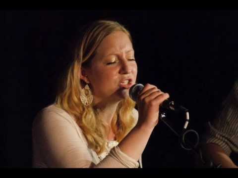 Valdal - A track recorded by innovative Gaelic & Norwegian song project Samling. Vocals - Gaelic Song - Naomi Harvey | Norwegian Song - Anne Sofie Linge Valdal | Guit...