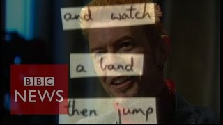 How David Bowie used \\\'cut ups\\\' to create lyrics - BBC News