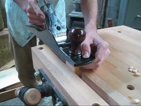 how to adjust bench plane
