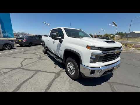 Used 2024 Summit White Chevrolet LT image 1