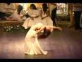 isis el helwa dancing on bustan el sadaka play