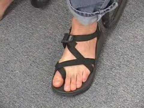 how to fit sandals