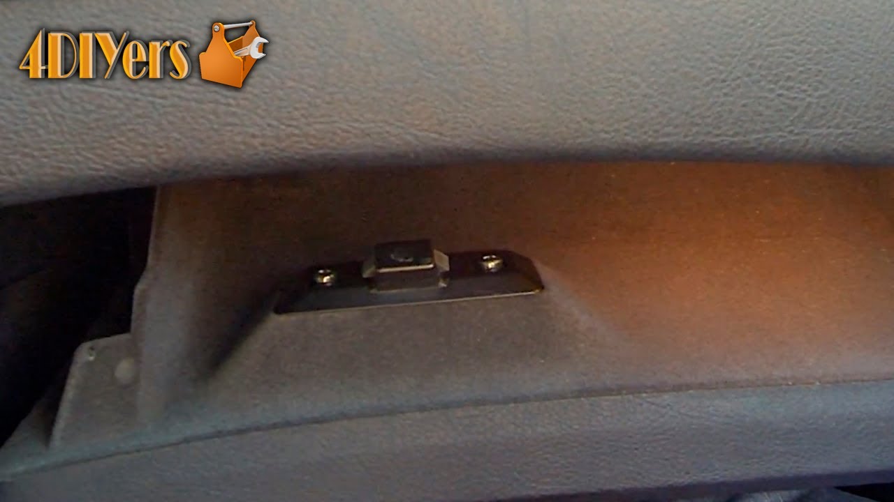 4DIYers - DIY: BMW E39 Glove Box Latch Removal