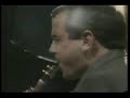Miguel Villafruela interpreta junto a la pianista María del Henar Navarro Hora Staccato del compositor rumano Grigoras Dinicu en la década del 80.