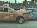 Crashtest Audi Q7 vs Fiat 500