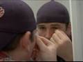 How to Wear Contact Lenses : How to Remove Contact Lenses