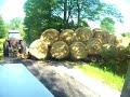 CIH 7120 Hauling Round Bales