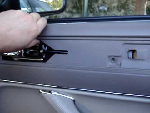 Jaguar XJ Series – removing the top trim of the doors