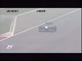[F1]インド初開催となった2011年のF1インドGPでフリー走行の際に犬がサーキットに侵入。のサムネイル