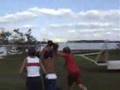 videos de Sarah gets thrown in the lake